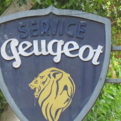 Enseigne Peugeot à San Juan