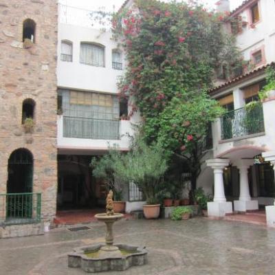 Petite place de la Rioja