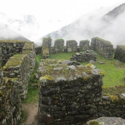 Ruines sur le chemin des Incas