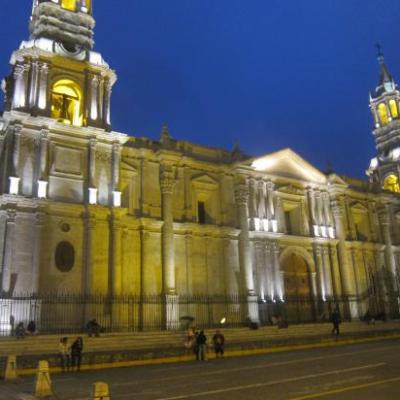 Cathédrale d'Arequipa en sillar (pierres blanches volcaniques)