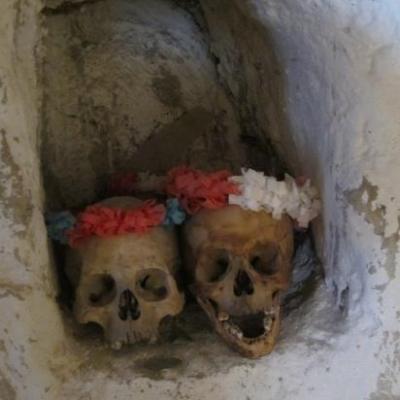 Niche hantée dans l'église de xxx